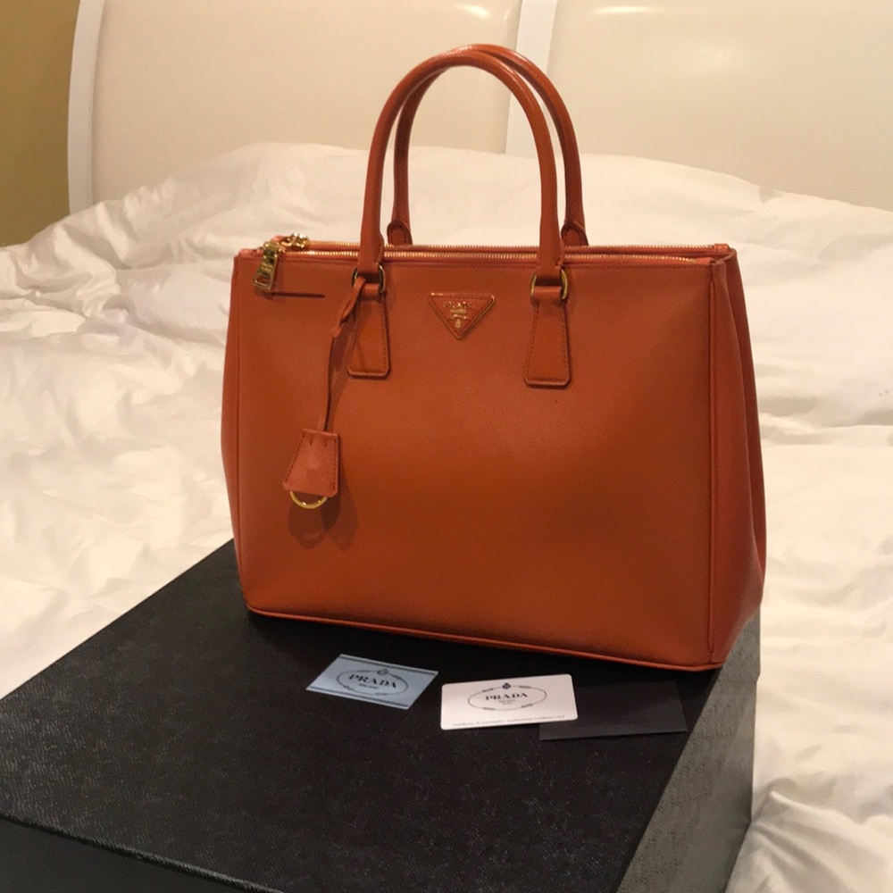 100% Authentic Large Galleria Saffiano Metal Prada